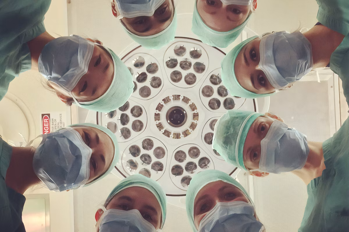 Nursing students in clinical training - AI voice agent admission support